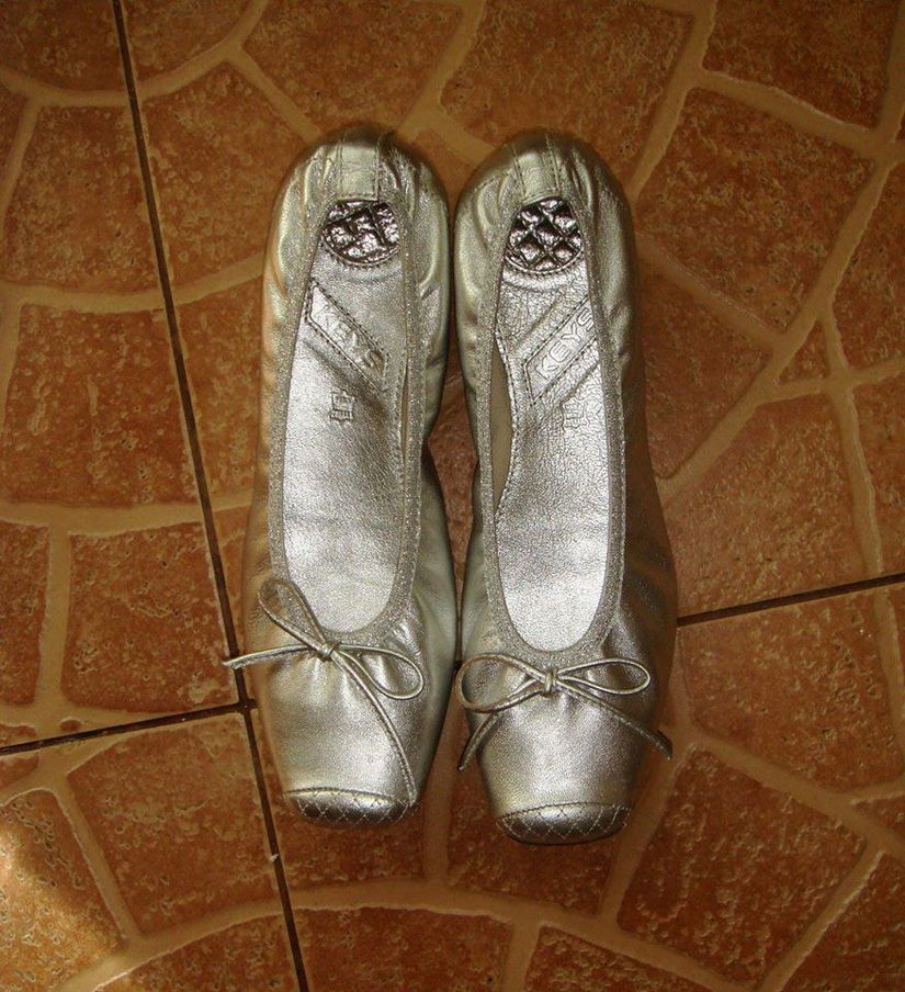 Pantofi balerini noi, din piele argintie