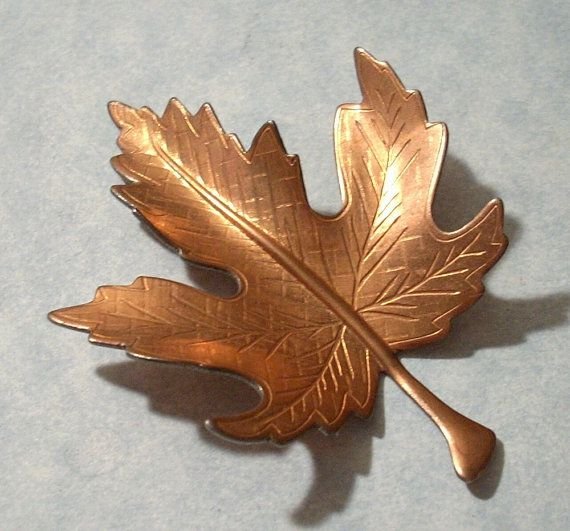 9071 - Ornament / element decorativ, placat cu cupru, aspect mat vintage, frunza de stejar