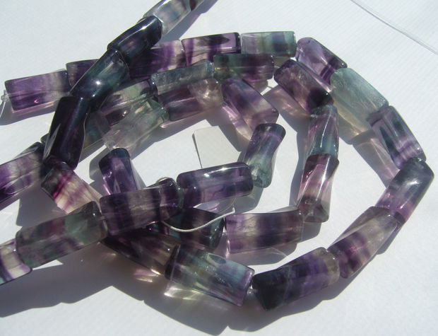 Tuburi rasucite din rainbow fluorite ... SUPERBE...