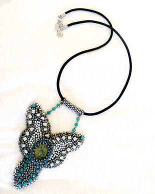 Colier" Calypso"