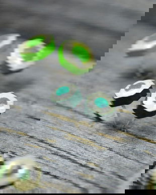 Cercei din creioane verzi, Verde inchis, Cercei din argint, Cercei din creioane colorate, Cercei cu rasina, Cercei cu surub, Cercei - LUDIC 18