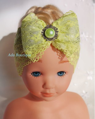 Bentita eleganta din dantela verde-lime cu perla