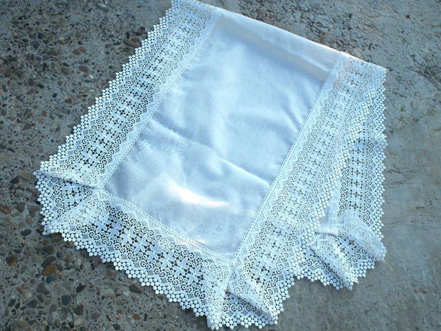 Accesoriu dantelat 4