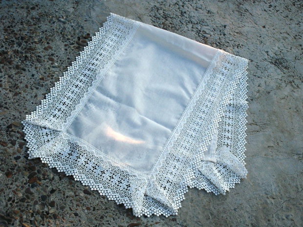 Accesoriu dantelat 4