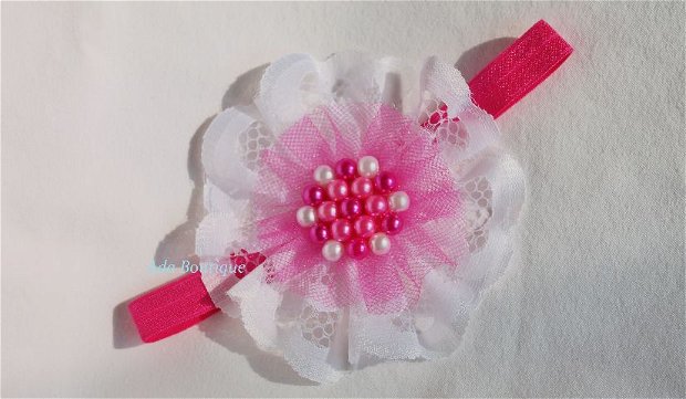 Bentita eleganta alb-roz cu perle-unicat