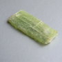 Specimen Kyanit verde brut