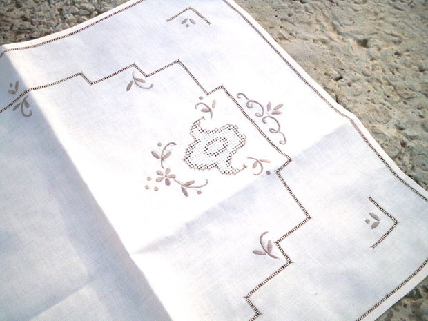 Broderie crem