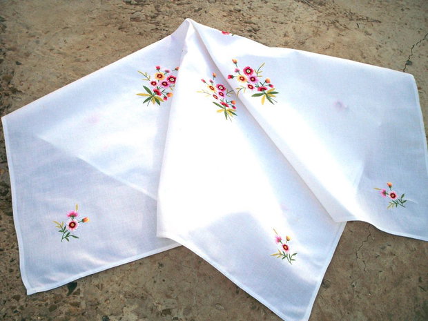 Broderie florala 10