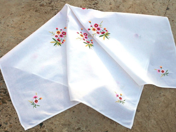Broderie florala 10