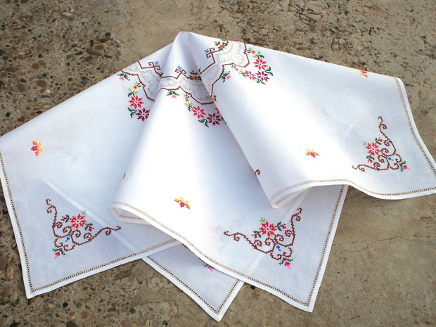 Broderie florala 15