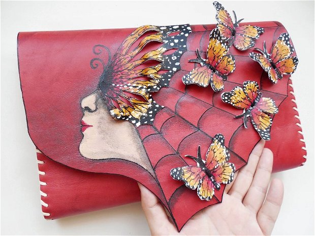 Geanta "Crossover" handmade unicat din piele naturala -Monarch butterfly lady