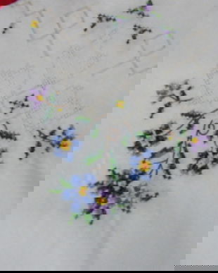 Fata de masa -ajur si cruciulite