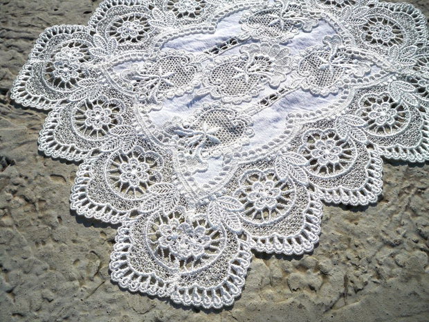 Dantela 70