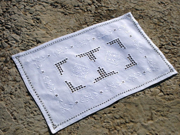 Broderie 17
