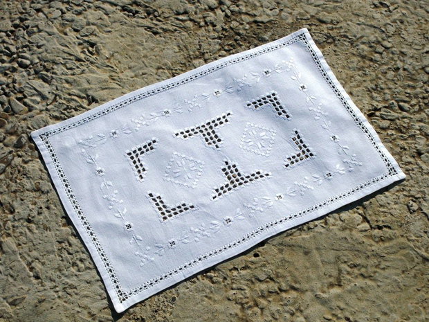 Broderie 17