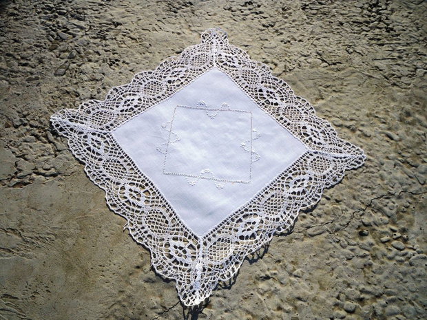 Accesoriu dantelat 2