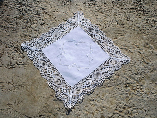 Accesoriu dantelat 2