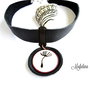 Choker piele cu pandantiv ceramic