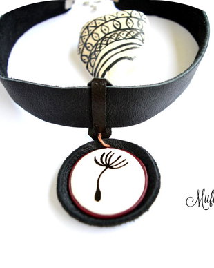 Choker piele cu pandantiv ceramic