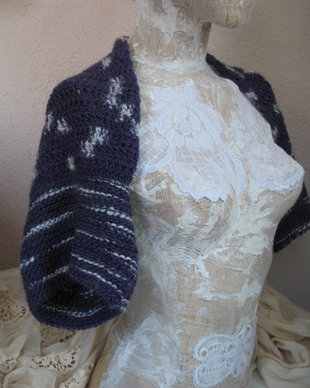 Bolero crosetat/tricotat