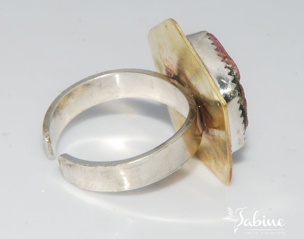 Inel argint şi alamă, cu radacină de rubin, brut, pentagonal