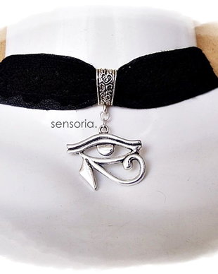 Chocker ochiul lui Horus