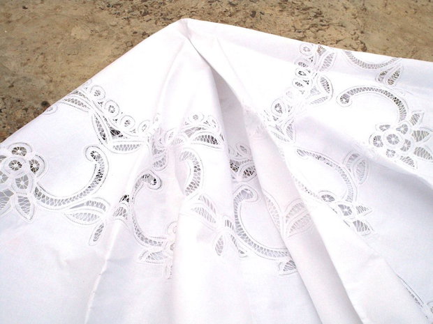 Broderie 1