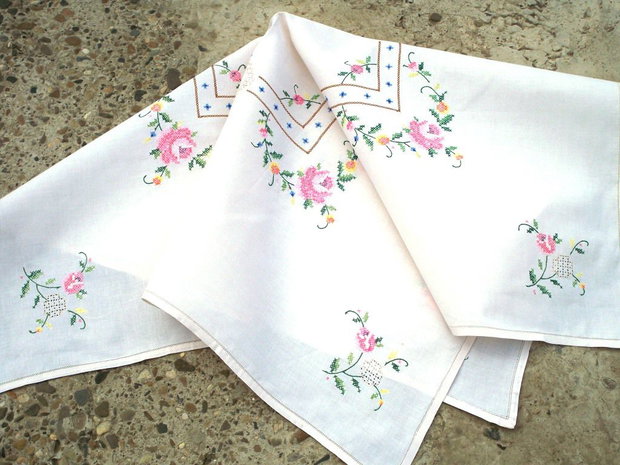 Broderie florala 1