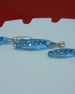 "Bright Aquamarine"-vandut