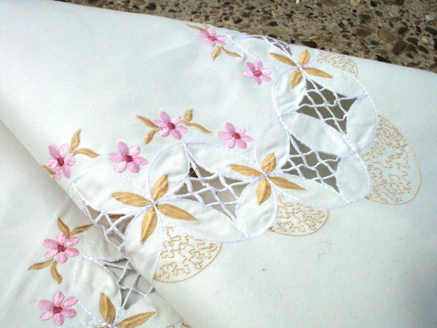 Broderie 17