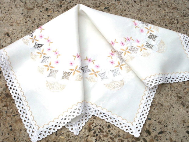 Broderie 17