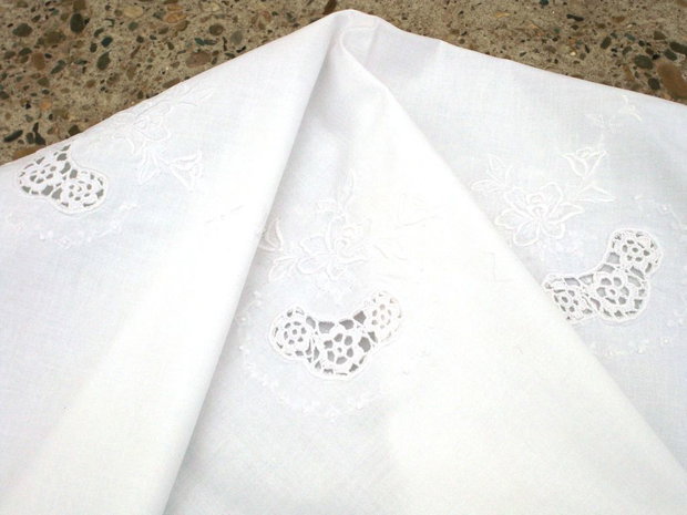 Broderie 25