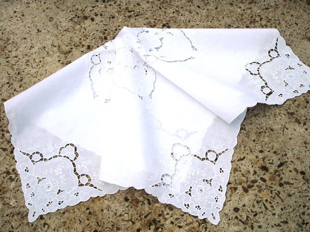 Broderie 33