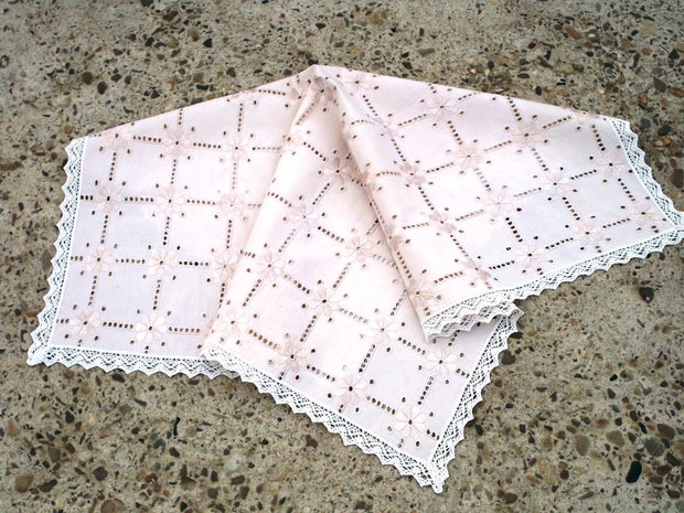 Broderie 37