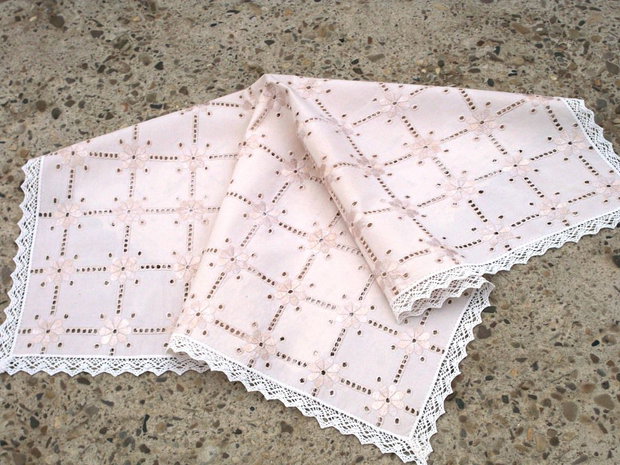 Broderie 37