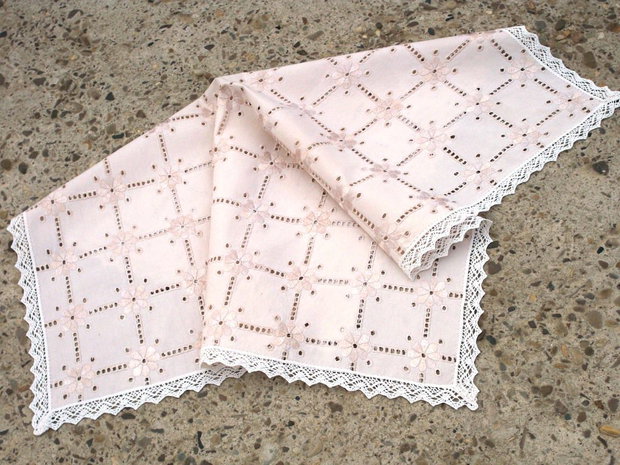 Broderie 37