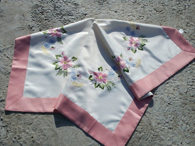 Broderie 43