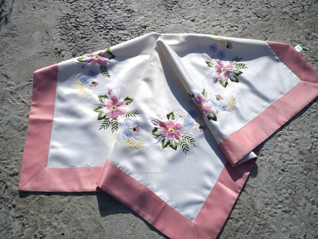 Broderie 43