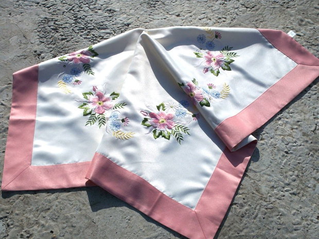 Broderie 43