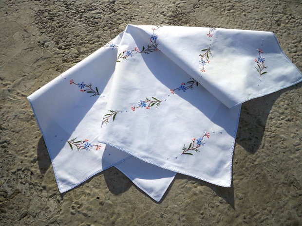 Broderie 49