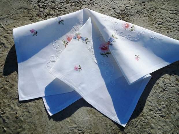 Broderie 52