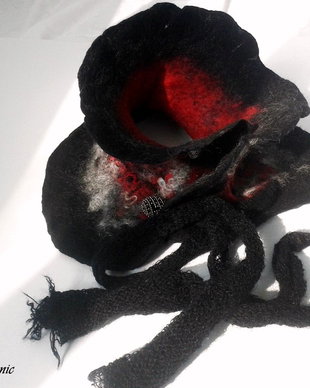 Guler impaslit - Black & Red - rezervat