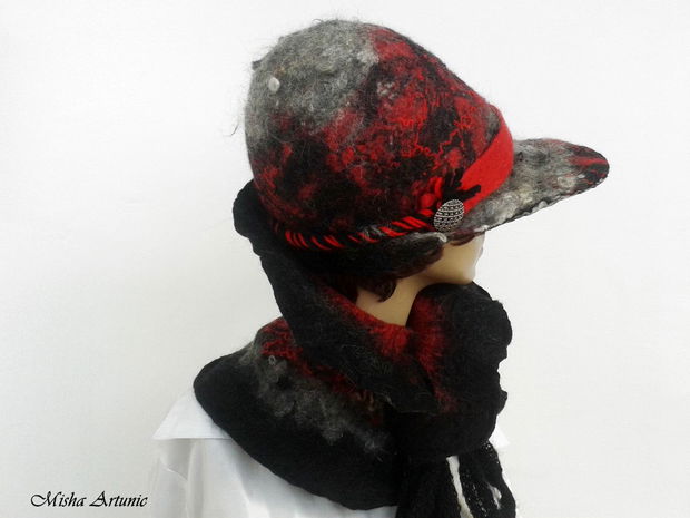 Sapca impaslita - Black& Red - rezervat