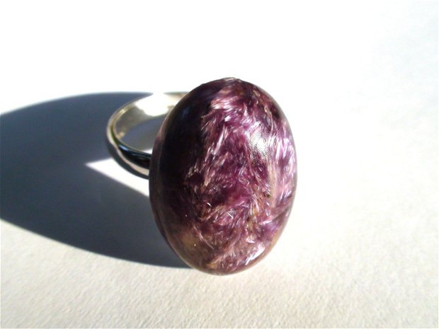 Inel delicat din Argint 925 si Charoit mov oval  IN317  Inel violet, inel romantic, inel pietre semipretioase, inel reglabil