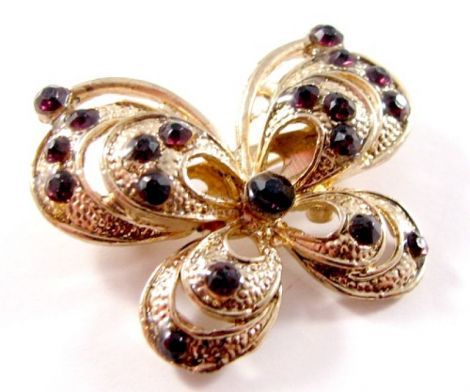3228 # Accesoriu / brosa, aliaj metalic auriu, cristale sticla fatetata, garnet / visiniu / grena, fluture