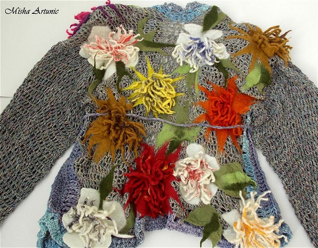 Jacheta, pulover, cardigan crosetat cu flori impaslite