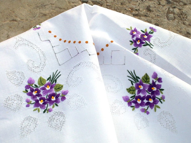 Broderie 60