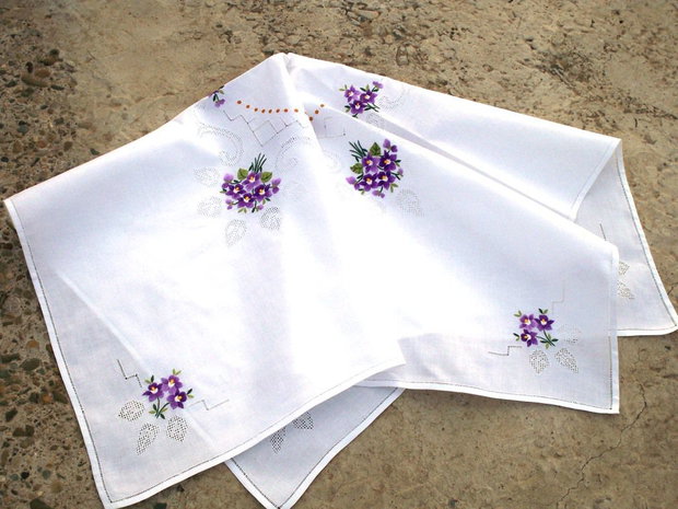 Broderie 60