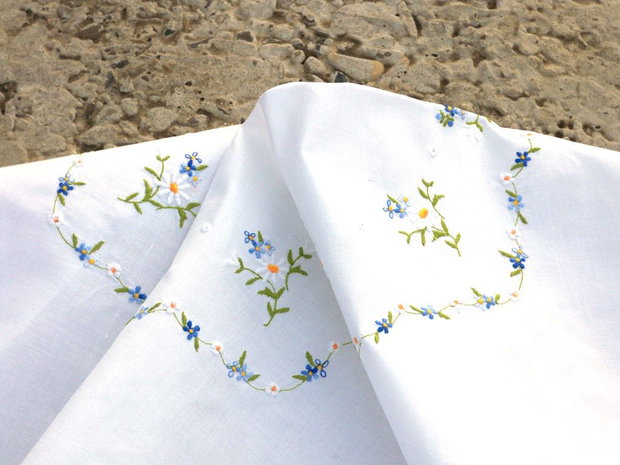 Broderie 64