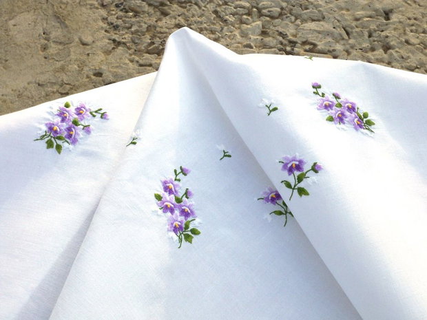 Broderie 66